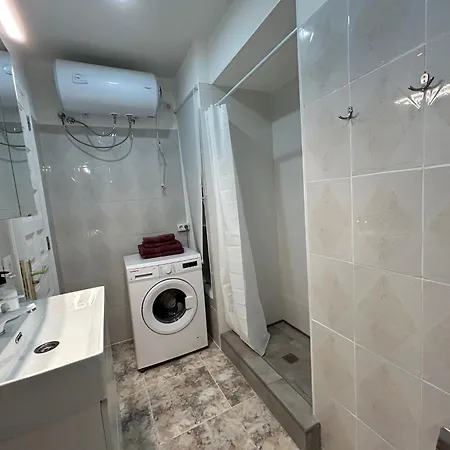 Tili With Ocean View