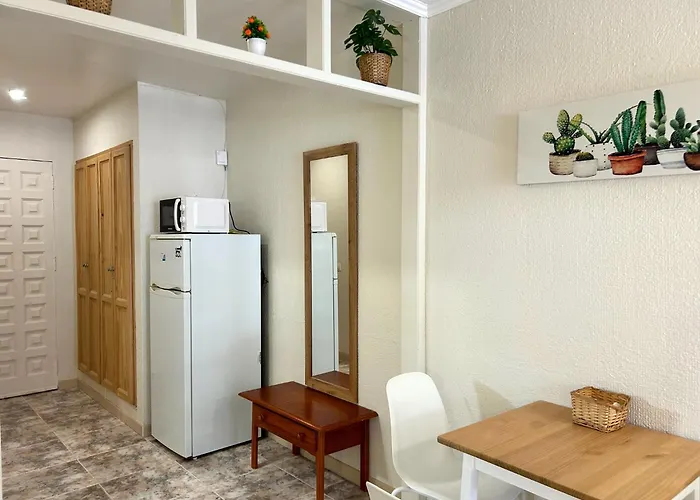 Tili With Ocean View Apartament *